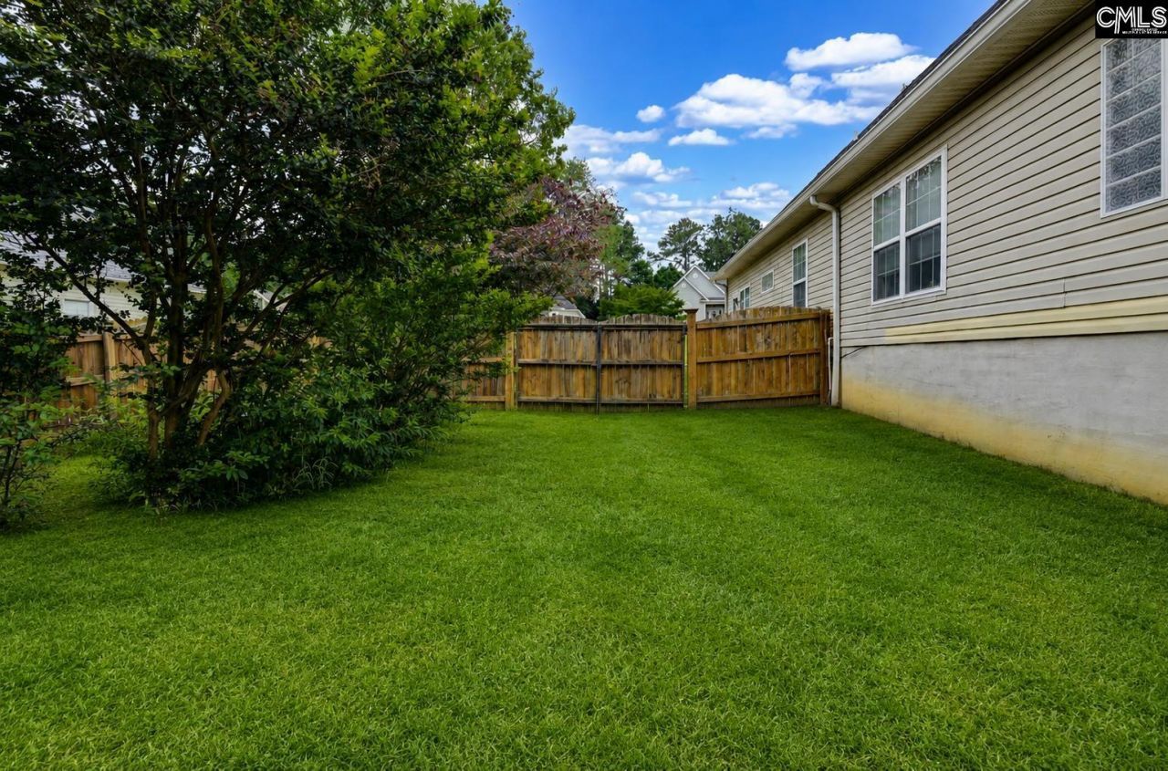 412 Knotts Court Photo 4
