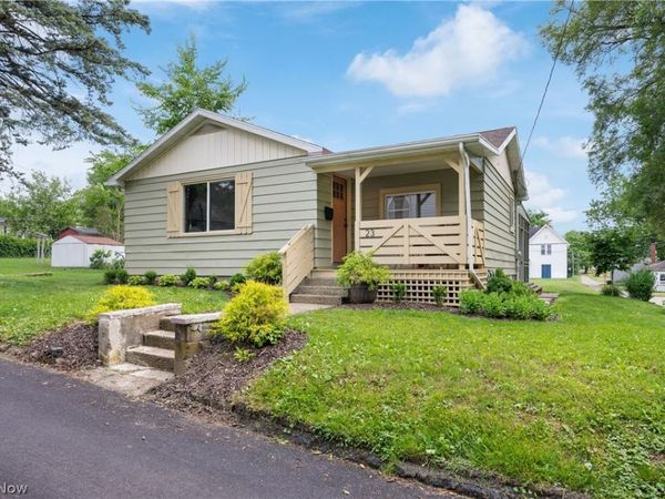 23 Curley Court SE, Massillon, OH 44646
