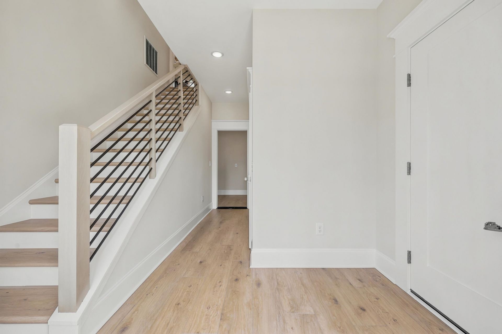 1308 Holly Dr.  Photo 7