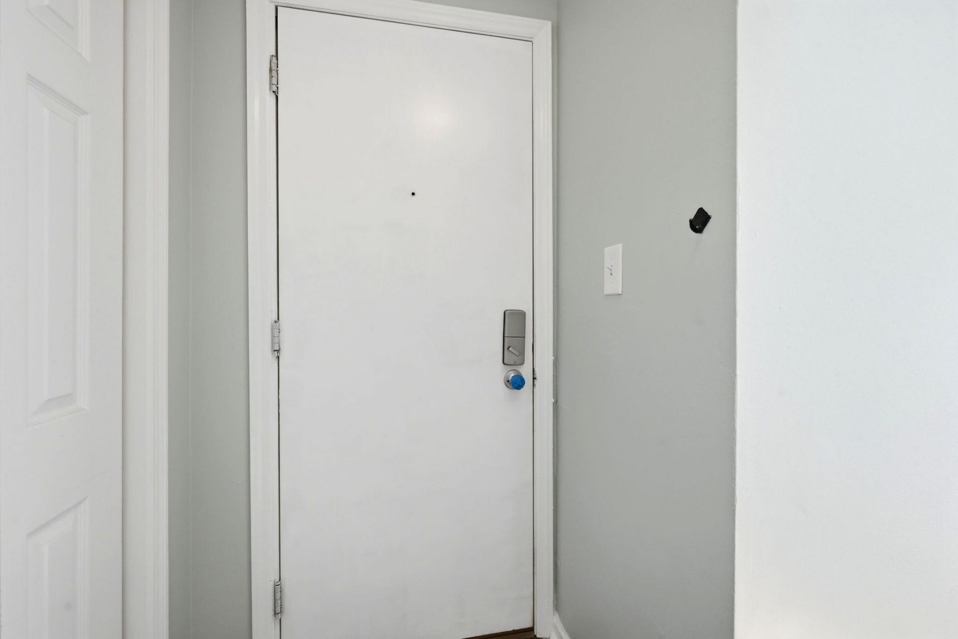 1851 Colony Dr.  Photo 4