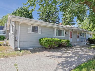5258 Dixie Highway, Bridgeport Twp, MI 48601
