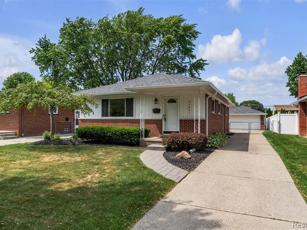 22641 Millenbach Street, St. Clair Shores, MI 48081