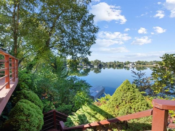 3379 Wormer Drive, Waterford Township, Mi 48329