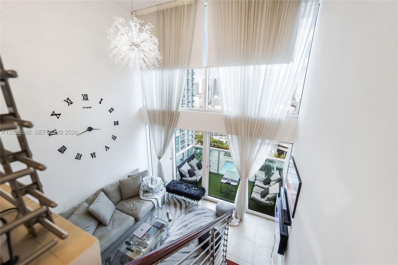 41 SE 5th St, Unit 1303, Miami, FL 33131 Photo