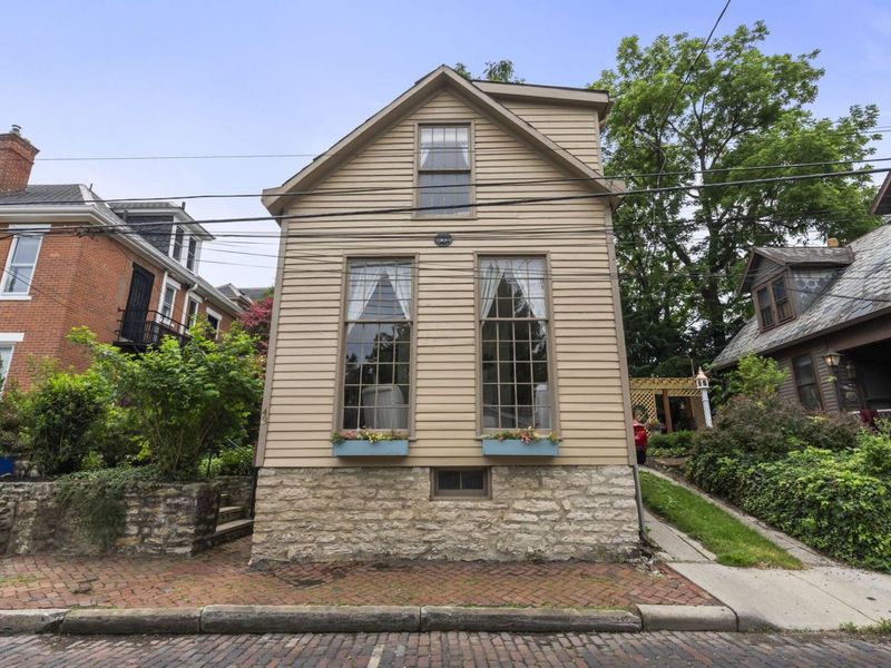 43 E Beck Street, Columbus, OH 43215 Photo 3
