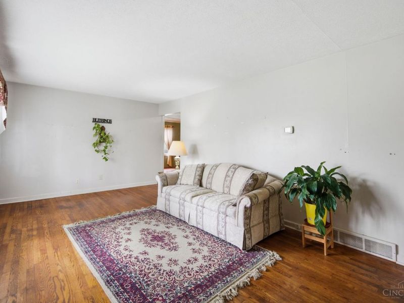 5637 Betty Lane, Milford, OH 45150 Photo 8