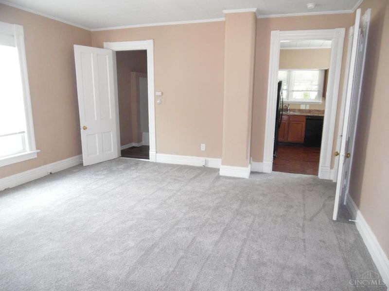 2004 Logan Avenue, Middletown, OH 45044 Photo 3