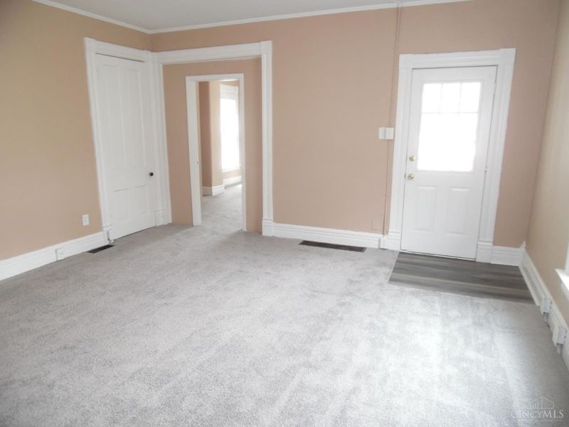 2004 Logan Avenue, Middletown, OH 45044 Photo 4