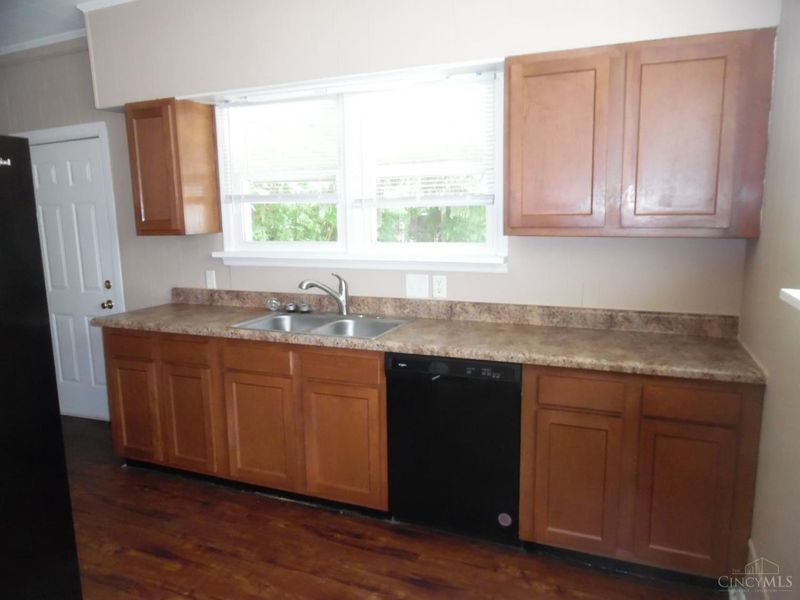 2004 Logan Avenue, Middletown, OH 45044 Photo 8
