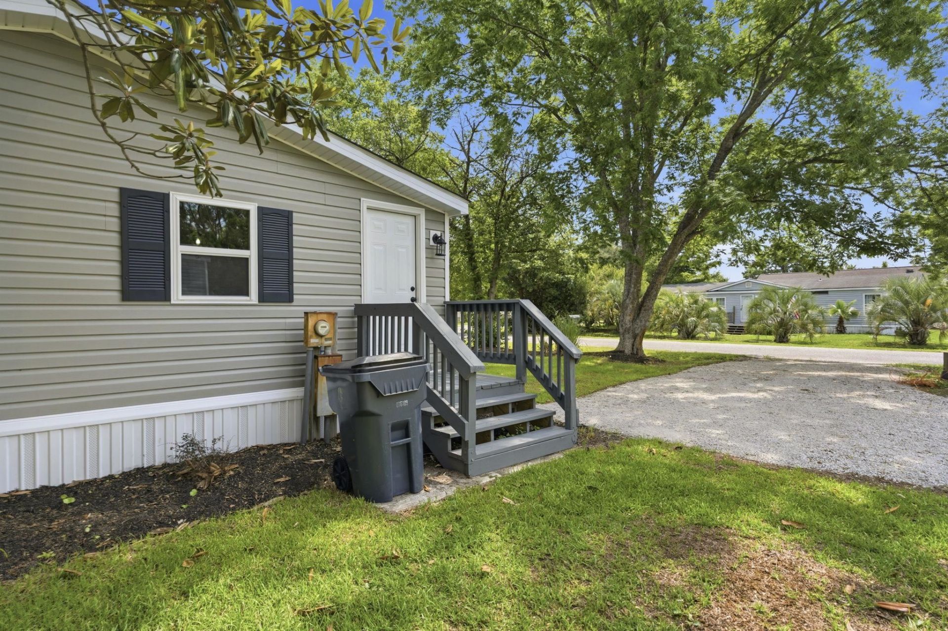 644 Summer Dr.  Photo 4