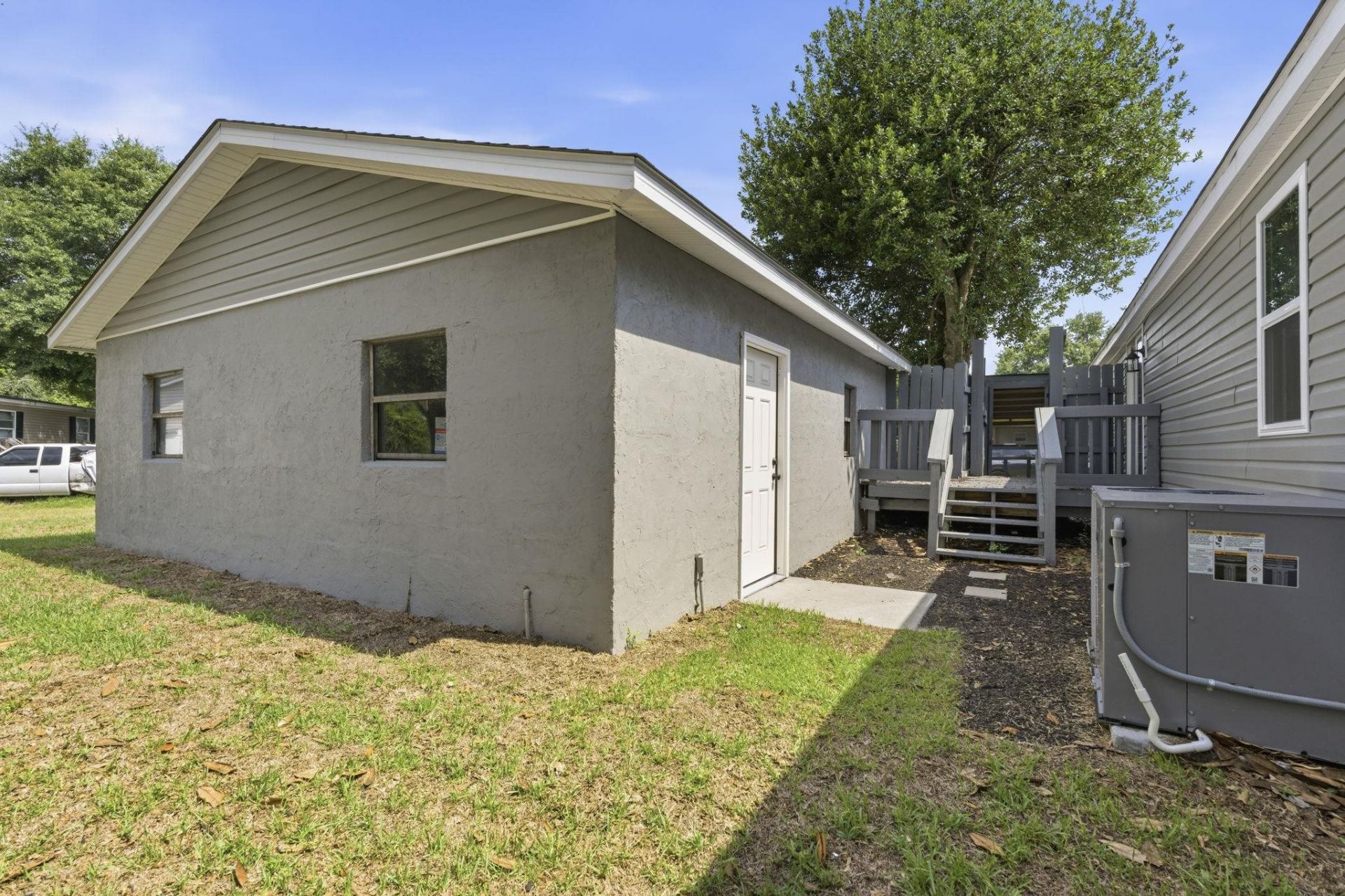644 Summer Dr.  Photo 5