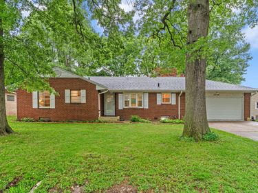 3306 15th Street A Street , Moline, IL 61265