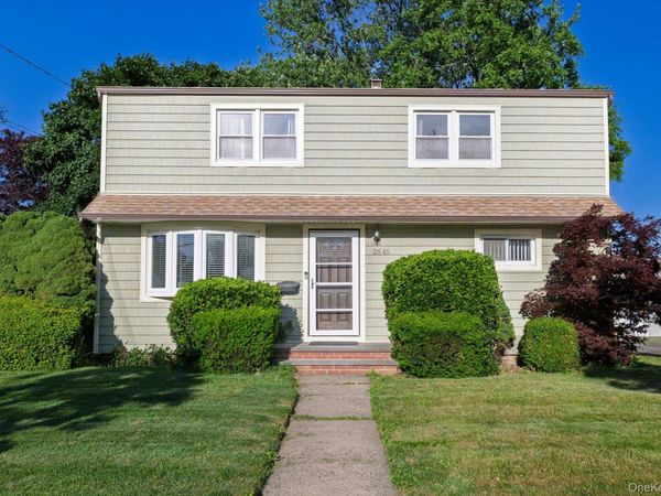 2545 Sycamore Avenue , Wantagh, NY 11793