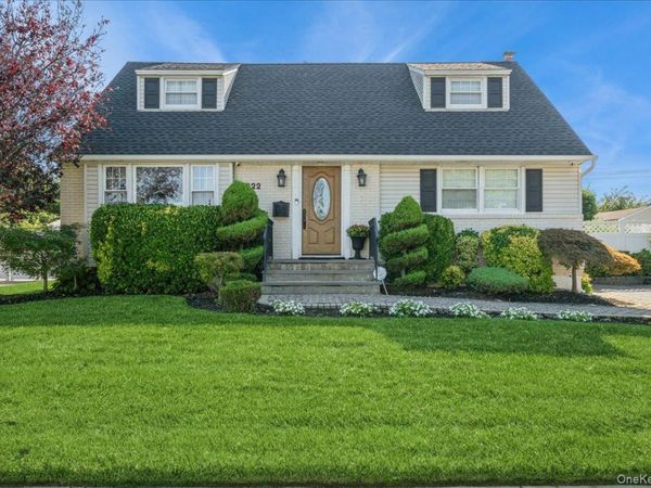 1022 White Birch Lane, Wantagh, NY 11793