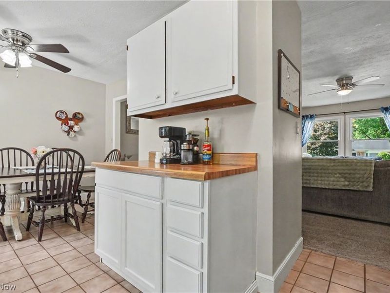 26930 Southwood Lane , Olmsted Falls, OH 44138 Photo 18