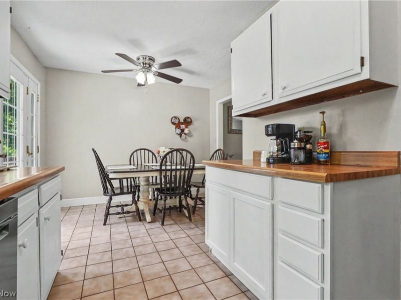 26930 Southwood Lane , Olmsted Falls, OH 44138 Photo 19