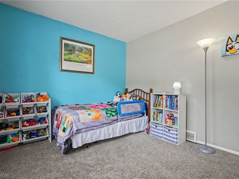 26930 Southwood Lane , Olmsted Falls, OH 44138 Photo 26