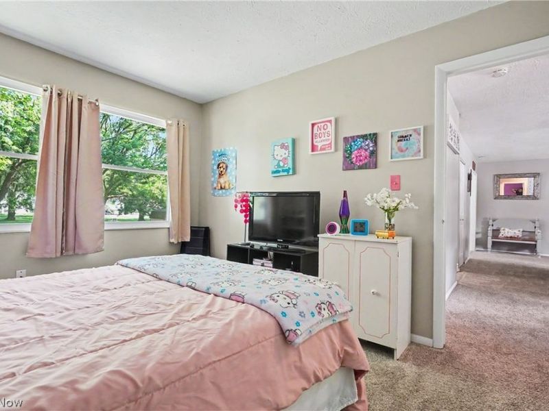 26930 Southwood Lane , Olmsted Falls, OH 44138 Photo 30