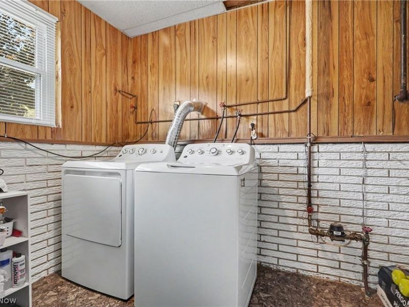 26930 Southwood Lane , Olmsted Falls, OH 44138 Photo 37