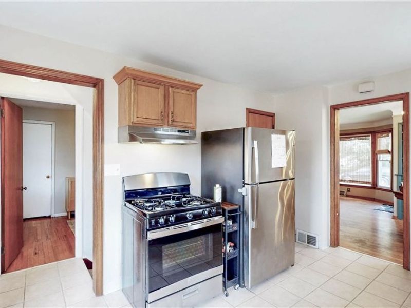 8111 Thornton Drive , Parma, OH 44129 Photo 14