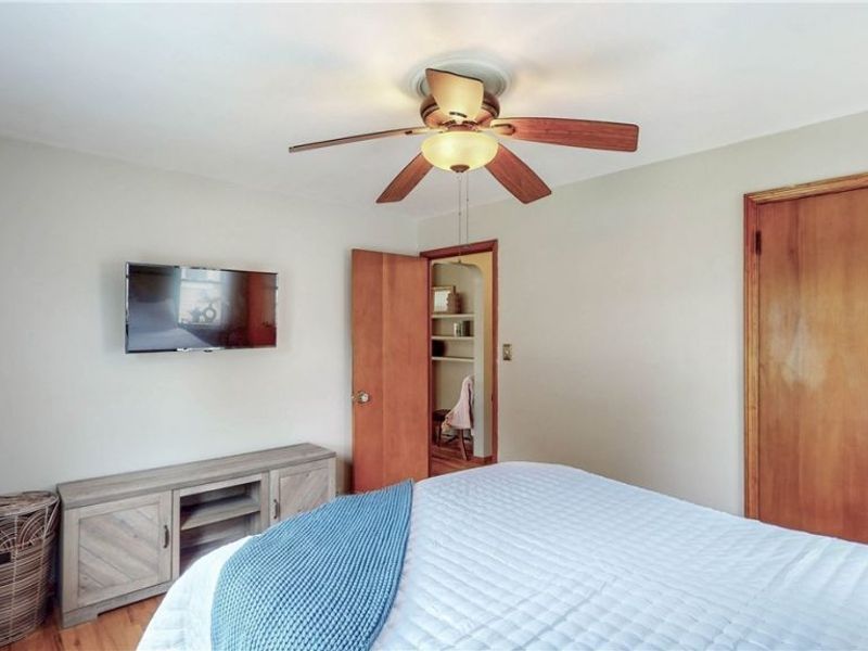 8111 Thornton Drive , Parma, OH 44129 Photo 19