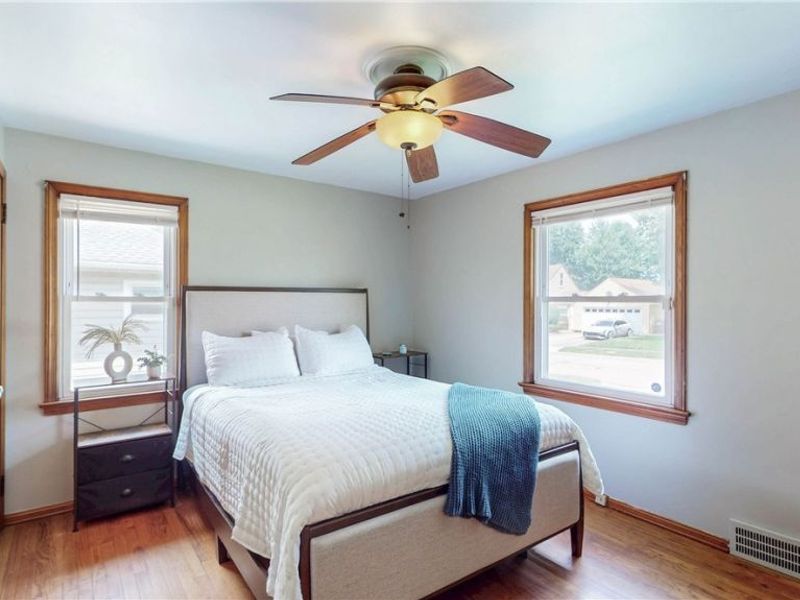 8111 Thornton Drive , Parma, OH 44129 Photo 20