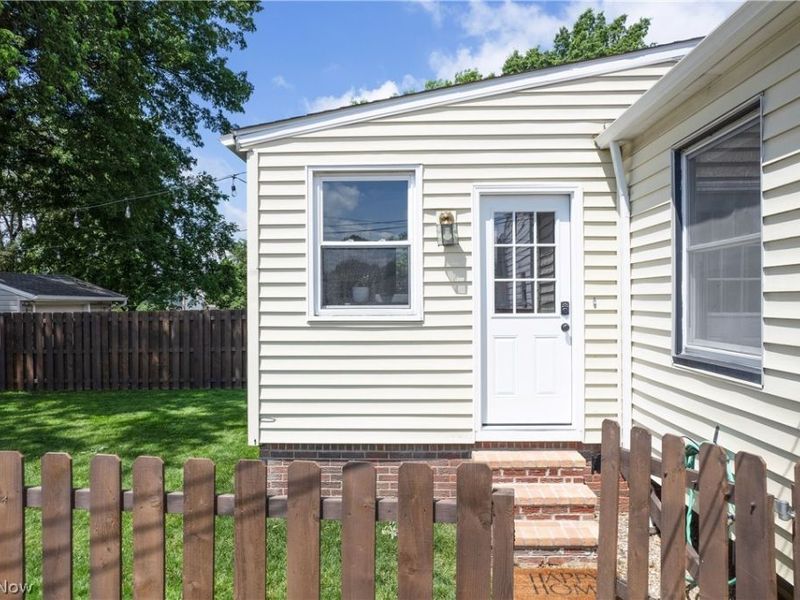 8111 Thornton Drive , Parma, OH 44129 Photo 36