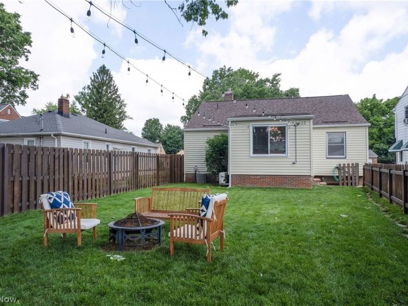 8111 Thornton Drive , Parma, OH 44129 Photo 39