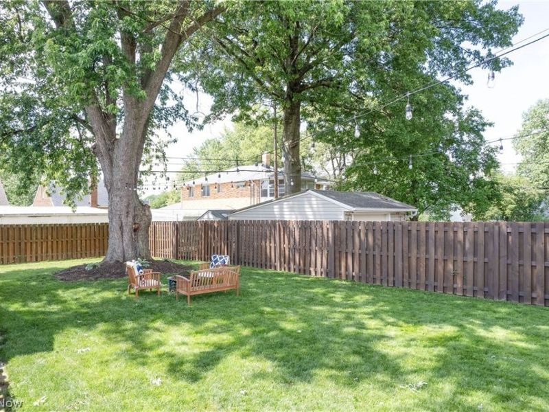 8111 Thornton Drive , Parma, OH 44129 Photo 41