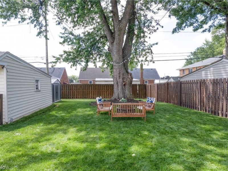 8111 Thornton Drive , Parma, OH 44129 Photo 42
