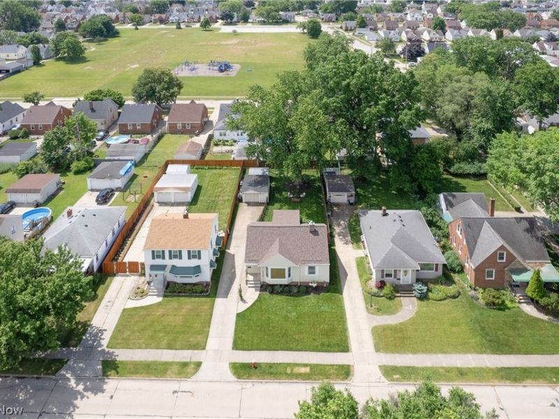 8111 Thornton Drive , Parma, OH 44129 Photo 43