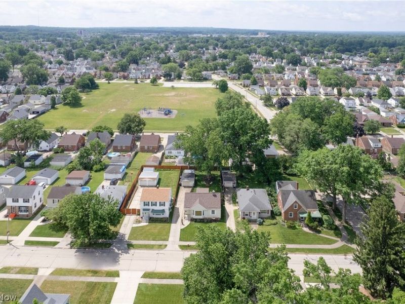 8111 Thornton Drive , Parma, OH 44129 Photo 44