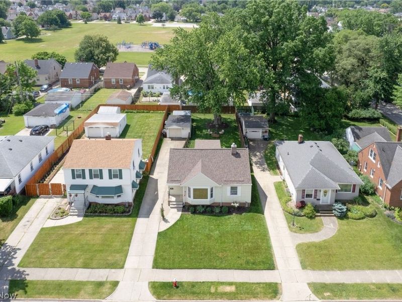 8111 Thornton Drive , Parma, OH 44129 Photo 45