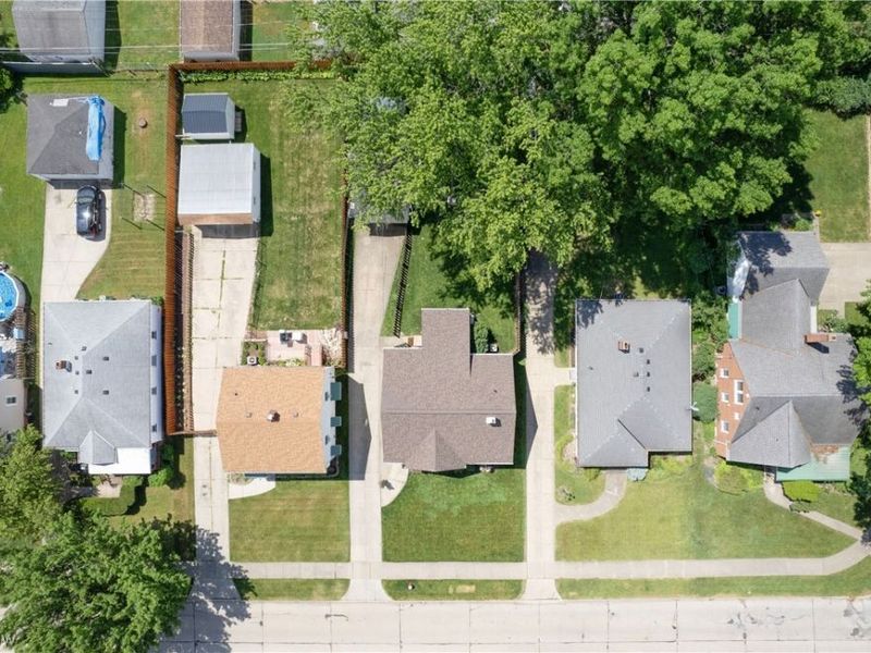 8111 Thornton Drive , Parma, OH 44129 Photo 48