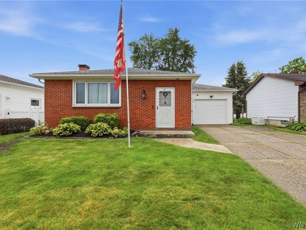 87 Bronx Drive, Buffalo, NY 14227