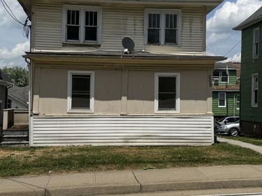 208 Dunkard Avenue, Westover, WV 26501