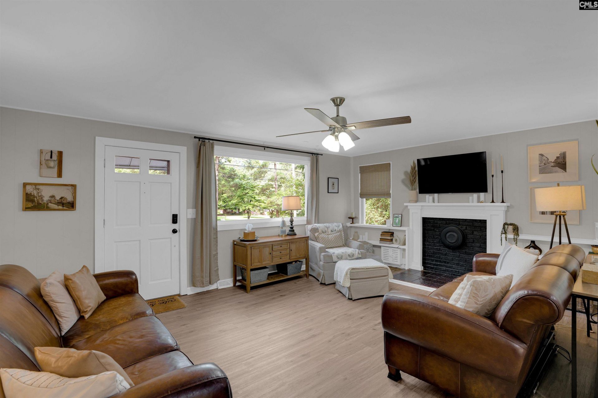 5318 Pinestraw Road  Photo 11