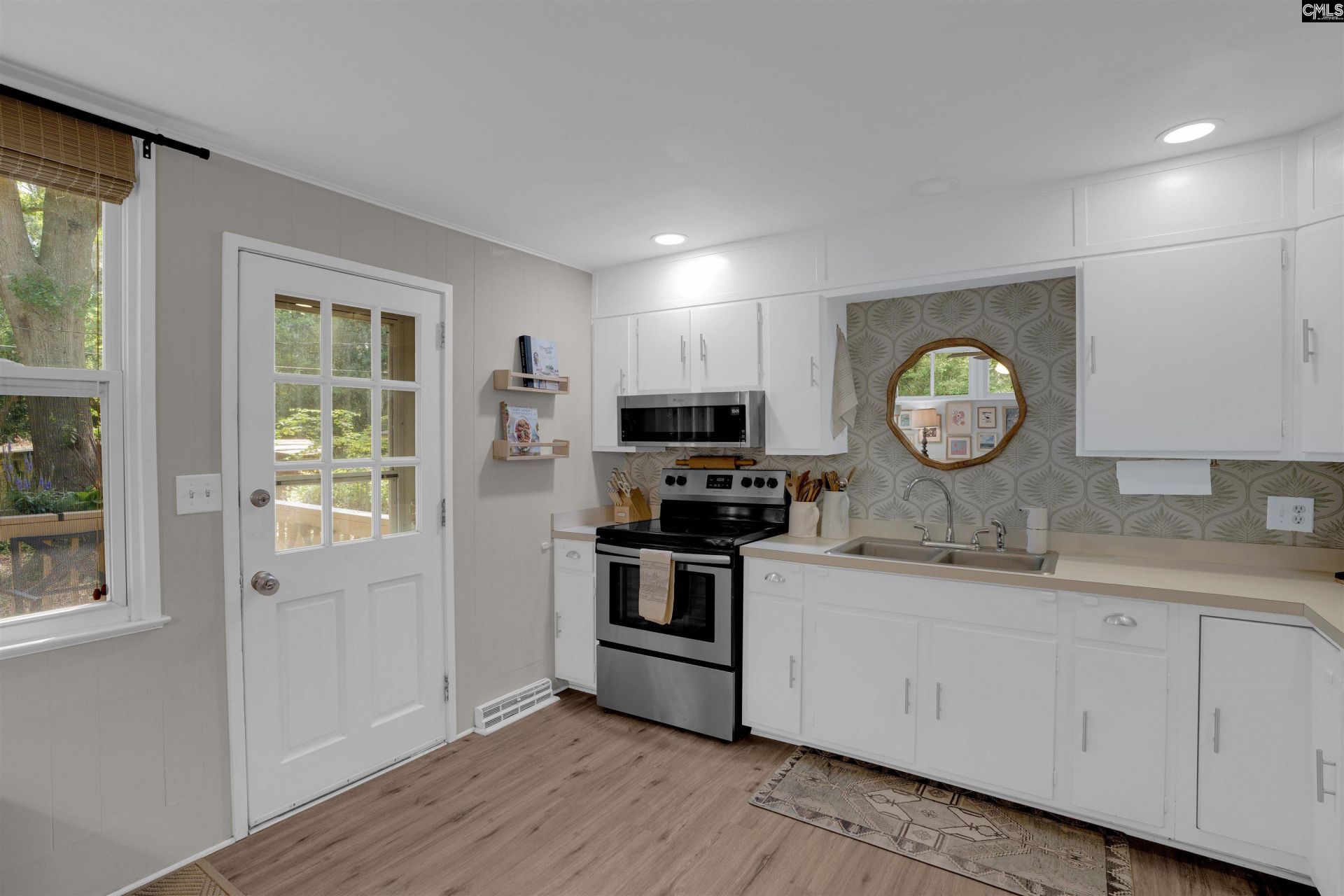 5318 Pinestraw Road  Photo 18