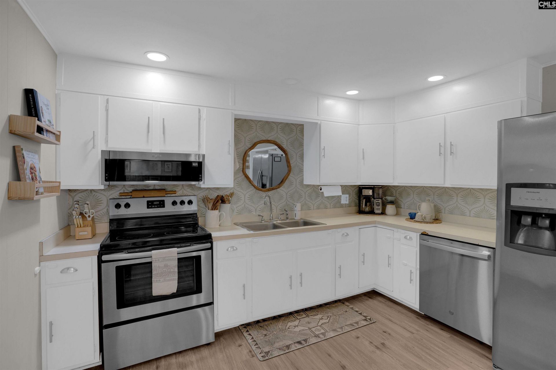 5318 Pinestraw Road  Photo 19