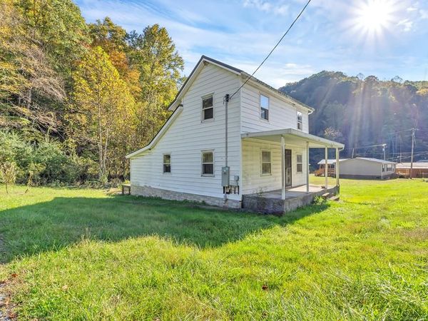 58 Brown Bear Hollow Road, NORTHFORK, WV 24868