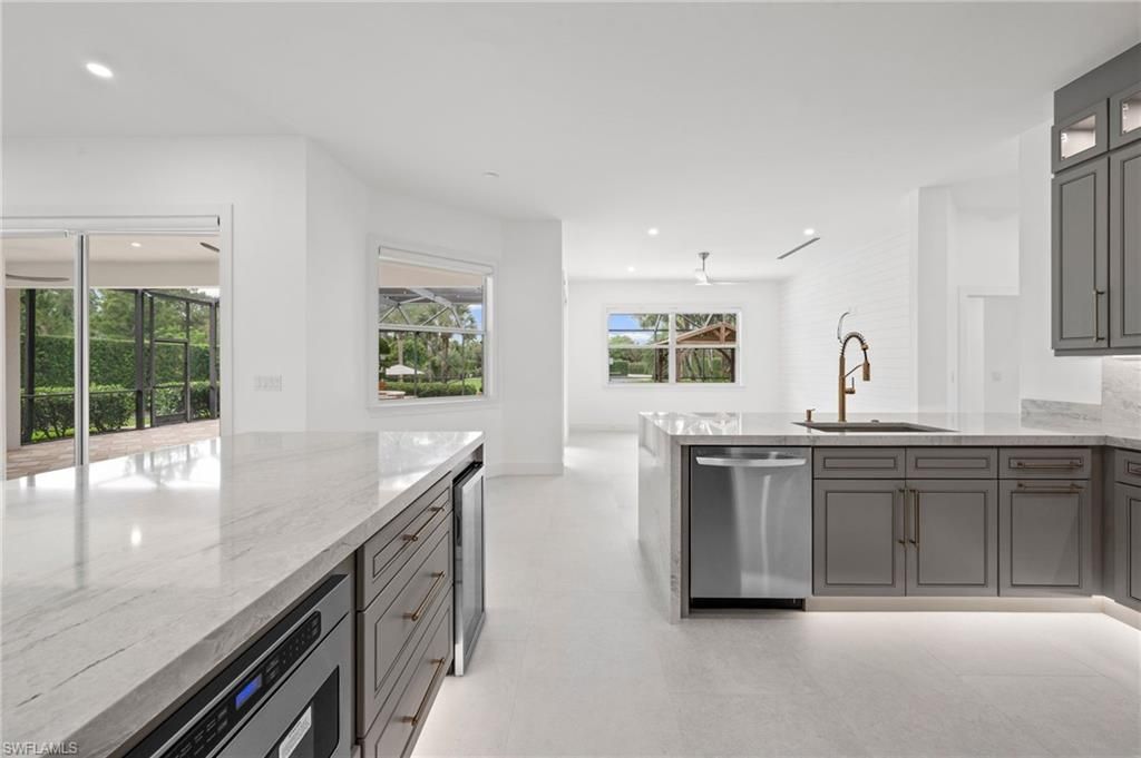 440 20th Ave Ne, Naples, FL 34120 Photo