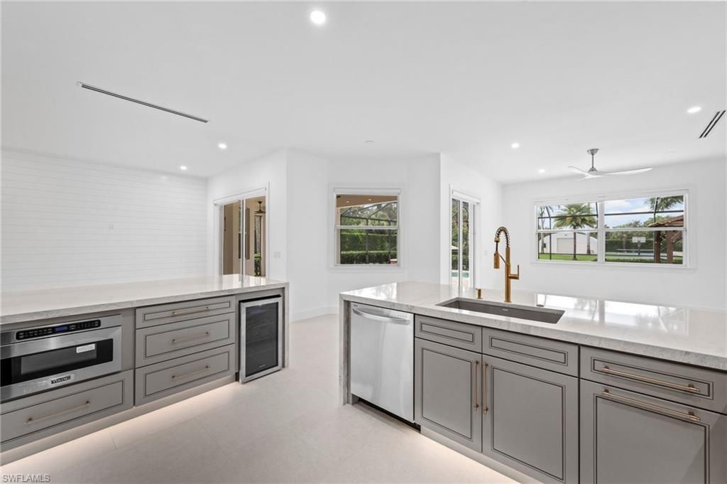 440 20th Ave Ne, Naples, FL 34120 Photo