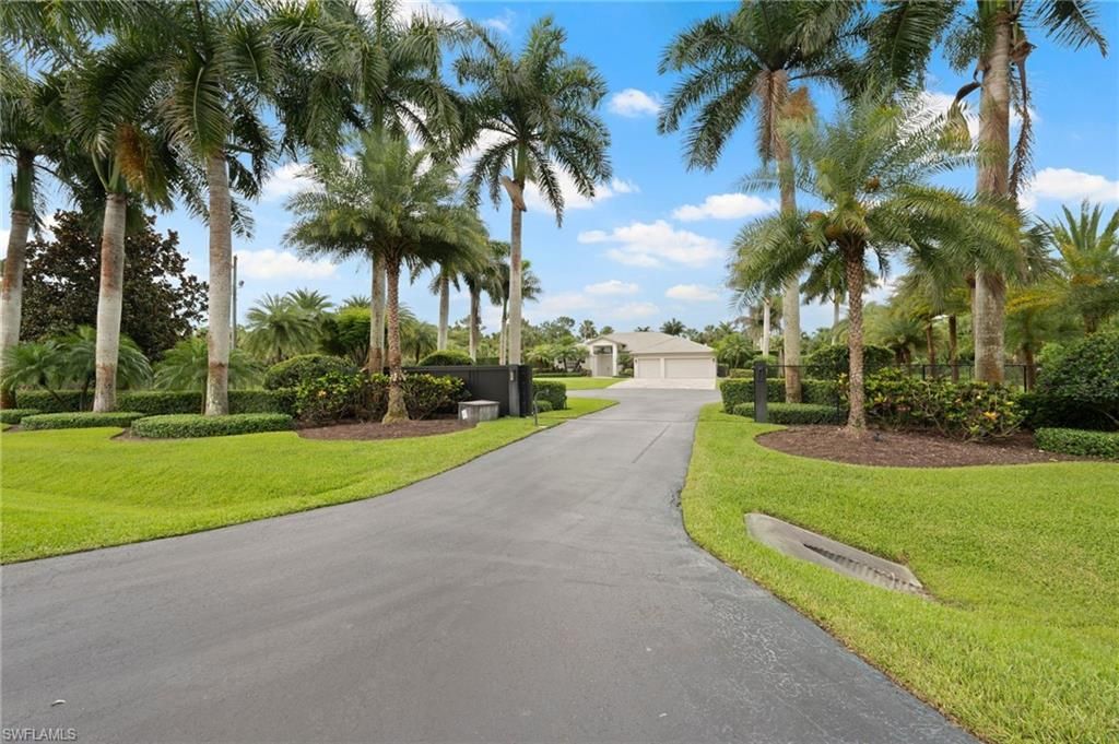 440 20th Ave Ne, Naples, FL 34120 Photo