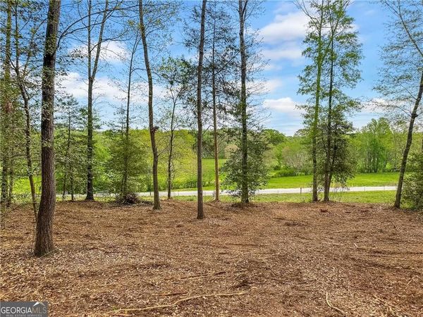 101 Broad River Road , Eastanollee, GA 30538