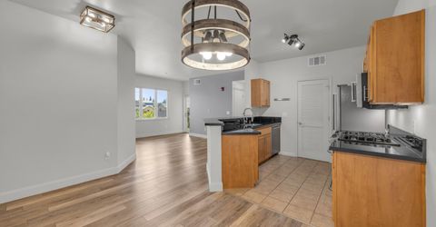 1450 Idlewild Drive, Unit 831, Reno, NV 89509 Photo