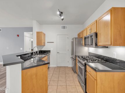 1450 Idlewild Drive, Unit 831, Reno, NV 89509 Photo