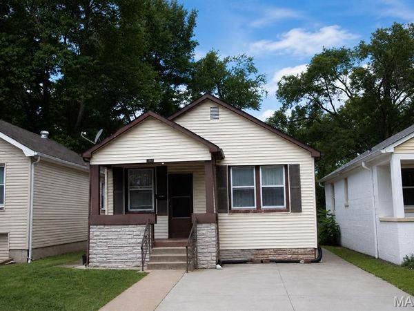 3241 Royalton Avenue , St Louis, MO 63114