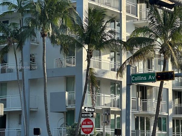 7832 Collins Ave , Unit 406, Miami Beach, FL 33141