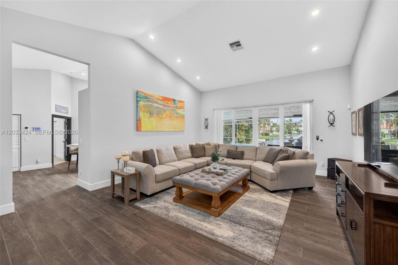 10761 NW 5th St, Plantation, FL 33324 Photo