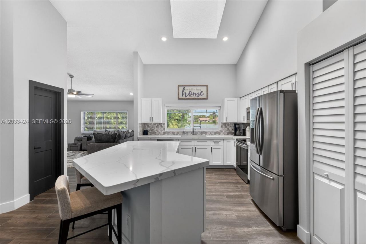 10761 NW 5th St, Plantation, FL 33324 Photo